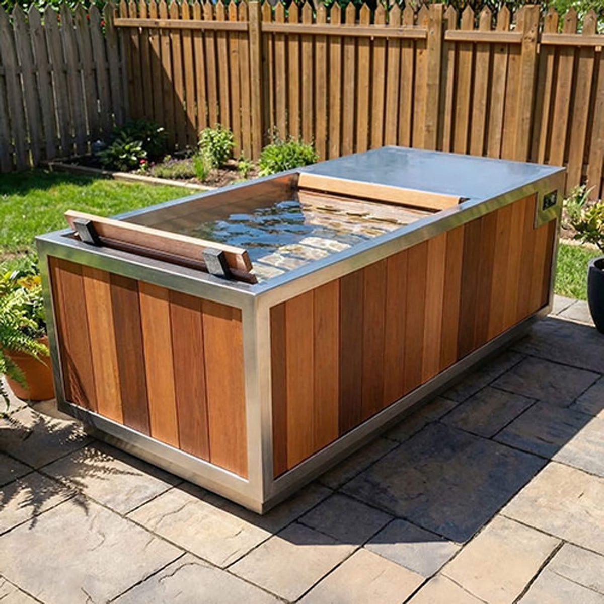 Finnmark SoulCold™ Premium 1-Person Cold & Hot Plunge with Cover